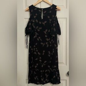 Elegant Black Floral Dress​​​​​​